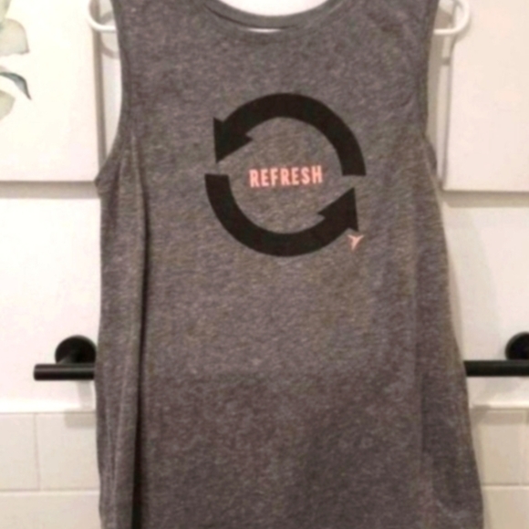 Sleeveless Tops S - Picture 3 of 9